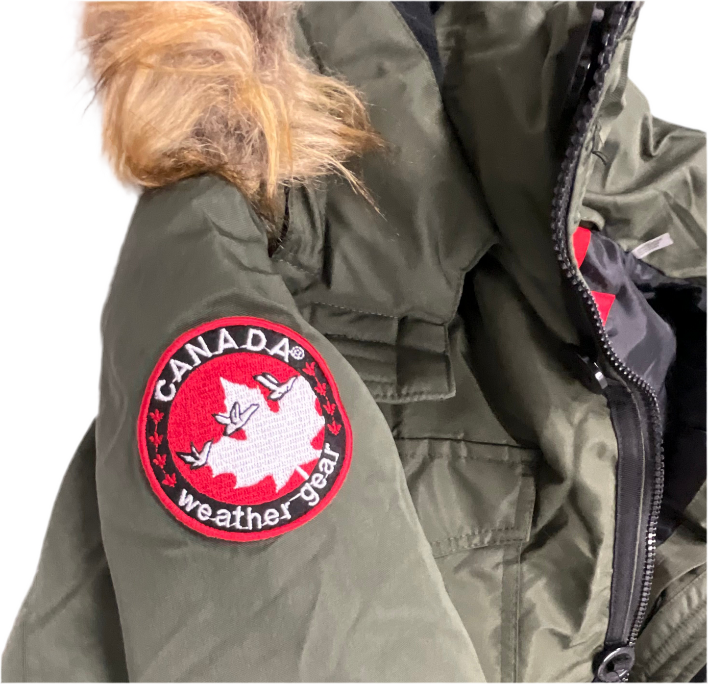 Abrigo con capucha de piel sintética verde para hombre de Canada Weather Gear.