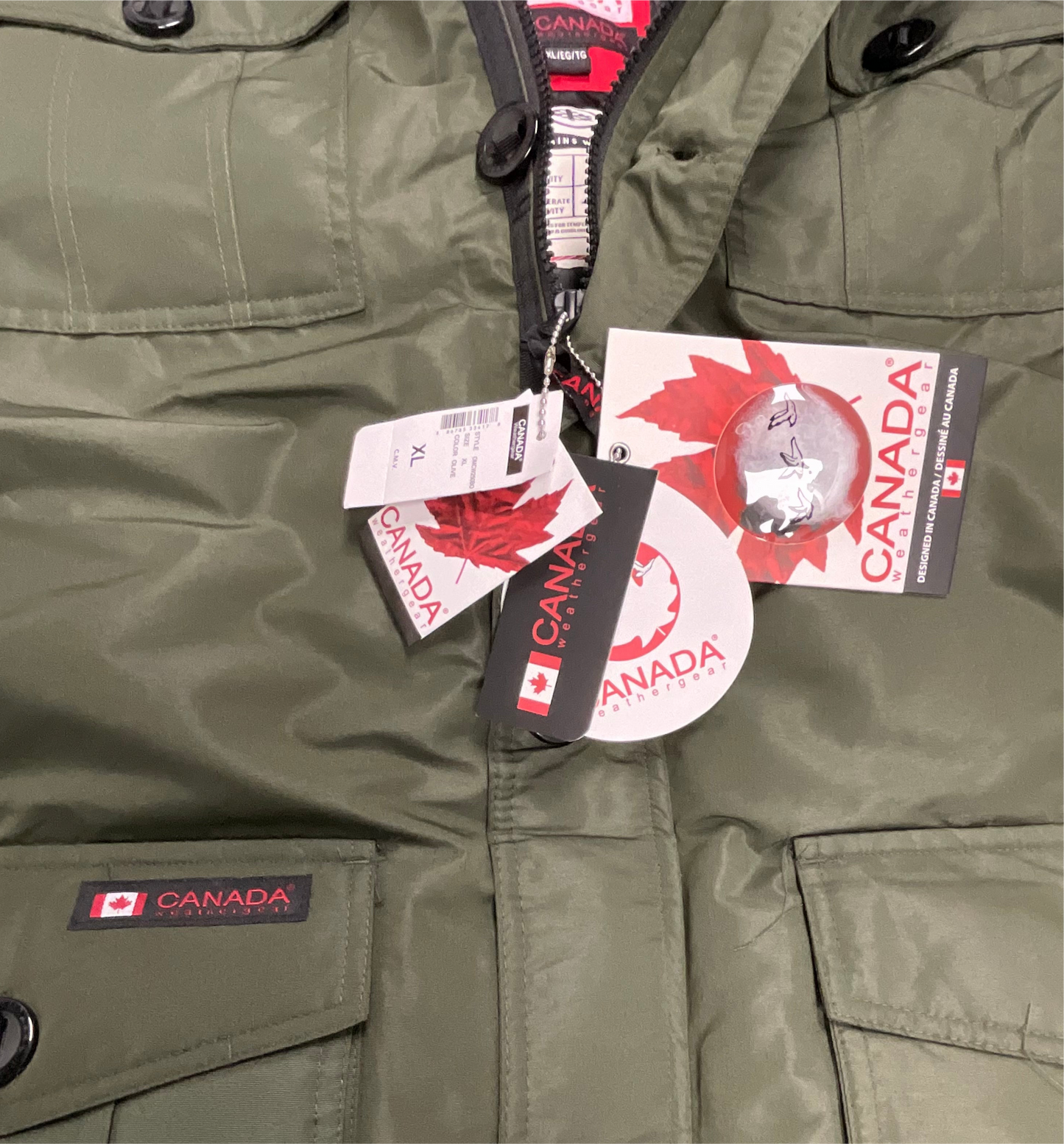 Abrigo con capucha de piel sintética verde para hombre de Canada Weather Gear.