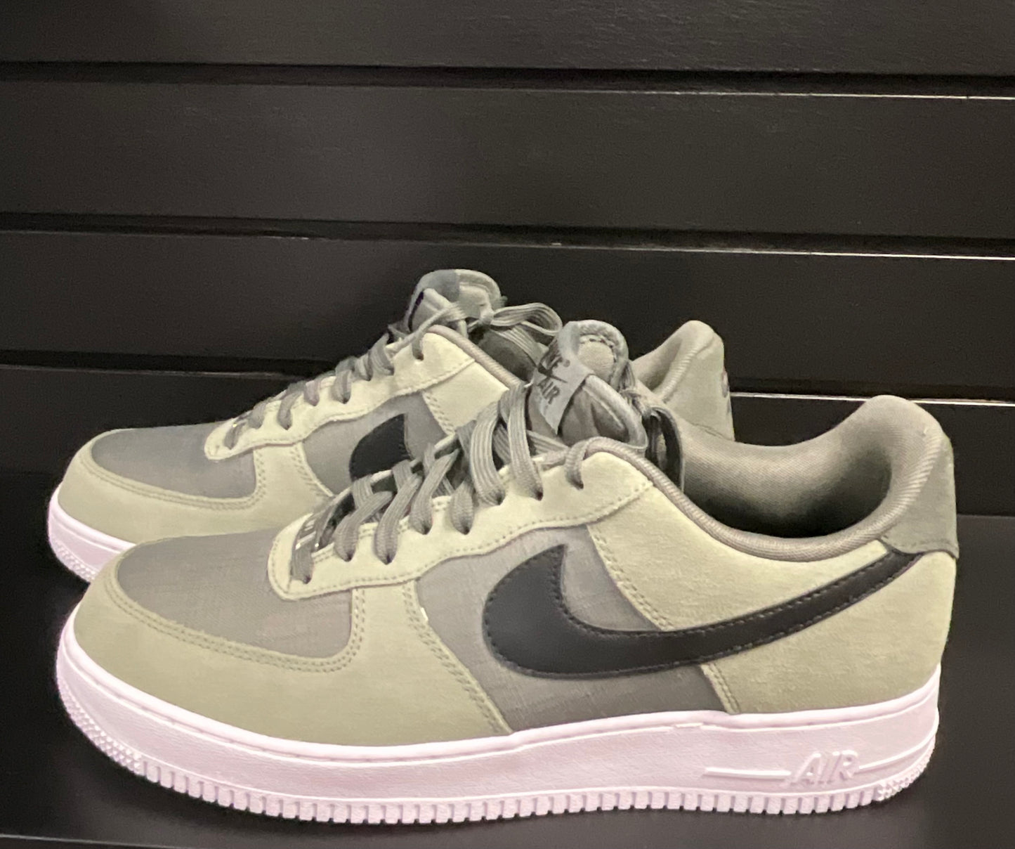 Air Force 1 oliva para hombre - 488298-081