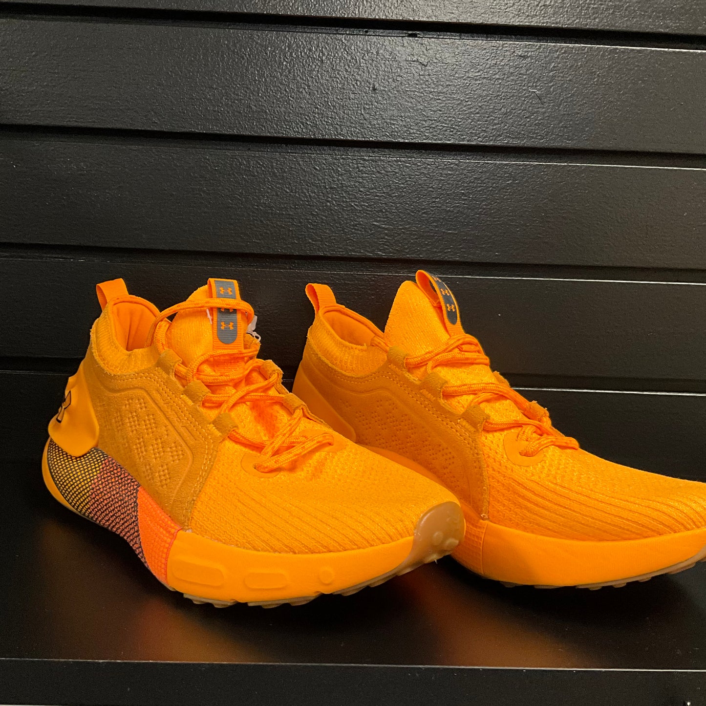 Under Armour Men's Orange HOVR Phantom 3 Orange  Sneakers Size 8