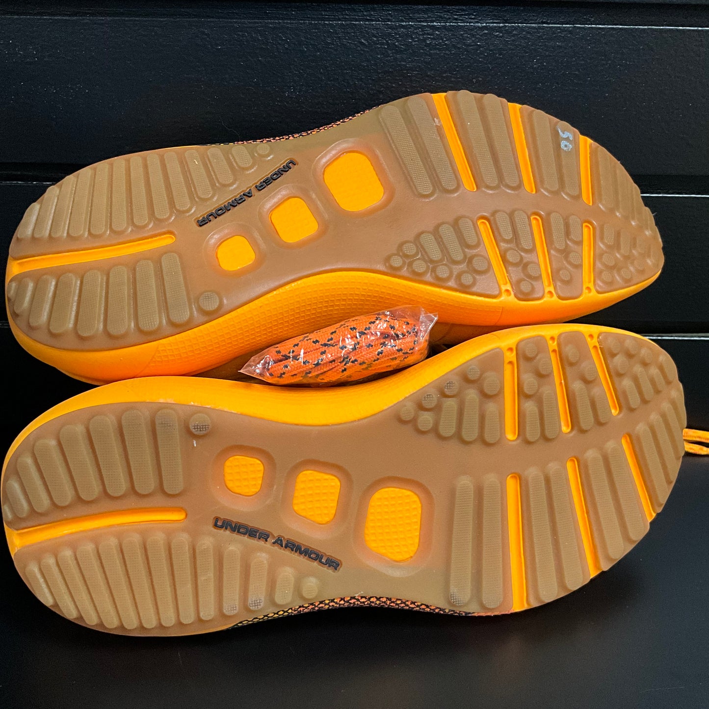 Under Armour Men's Orange HOVR Phantom 3 Orange  Sneakers Size 8