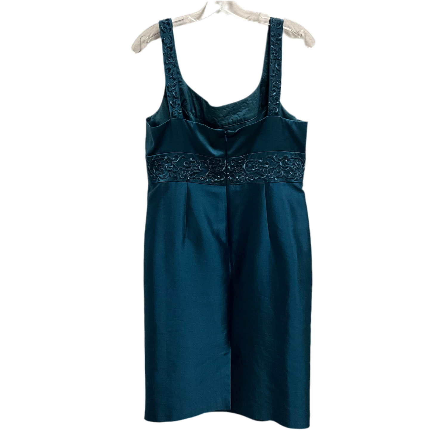 Vestido midi de dos piezas adornado en verde azulado para ocasiones especiales de Adrianna Papell