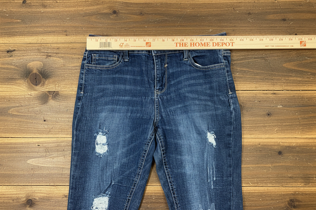 Cello Jeans Women's Distressed Blue Jeans Size  9