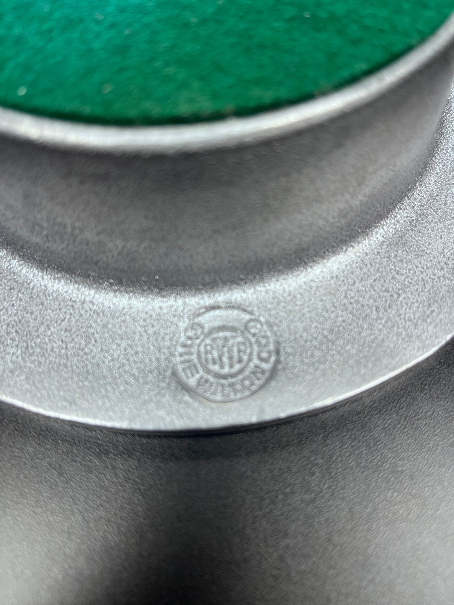 Wilton Armetale Pizzazz 7" Rimmed Serving Bowl