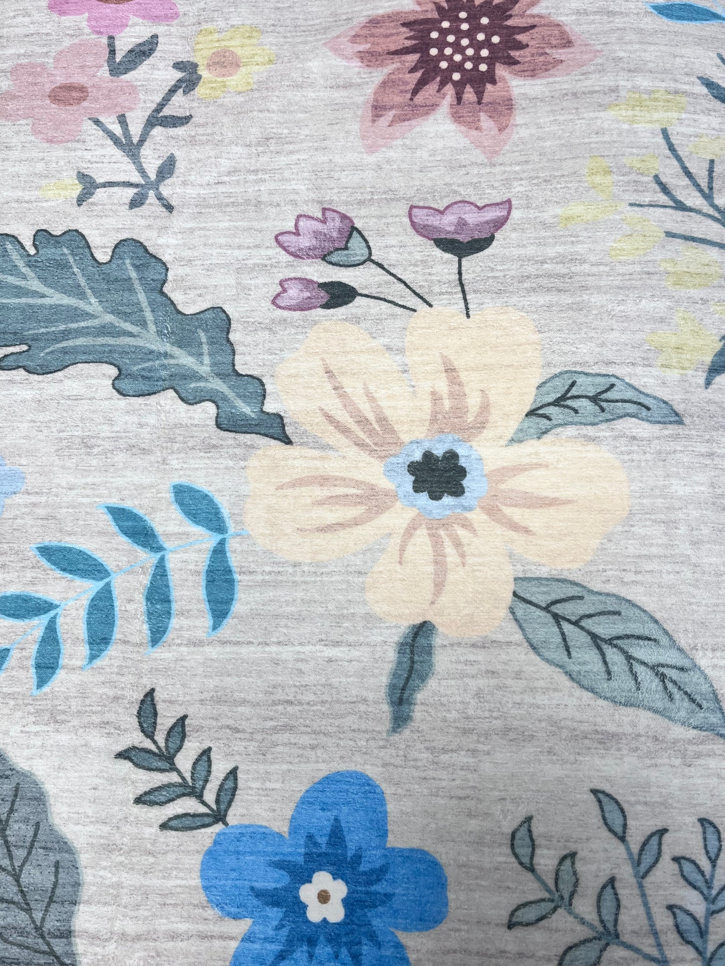 Floral 5 x 7 Washable Low Pile Area Rug