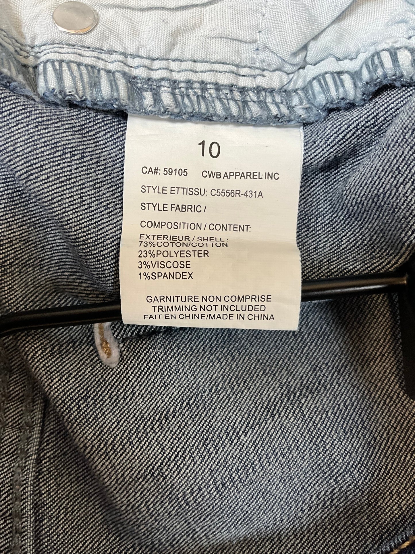 Charlie B Women’s Size 10 High-Rise Straight Jeans Frayed Tulip Hem