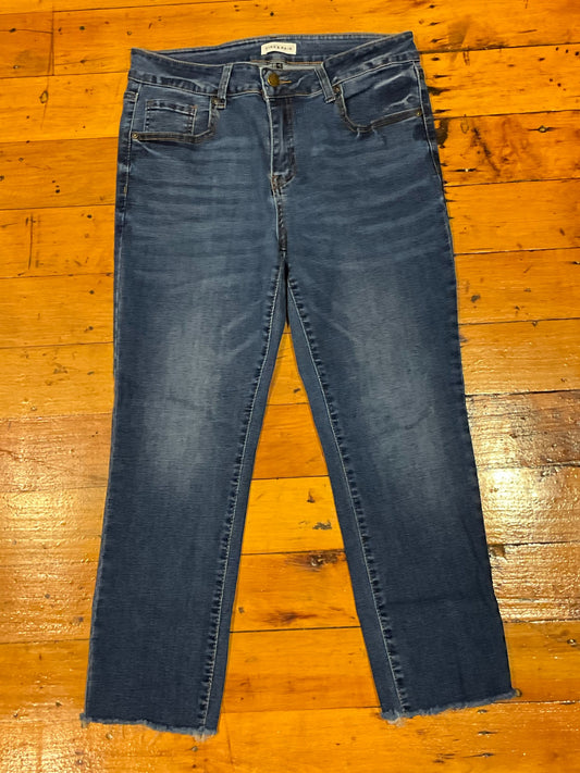 Fire and Rain women's size 13 medium wash cropped flare jeans front view